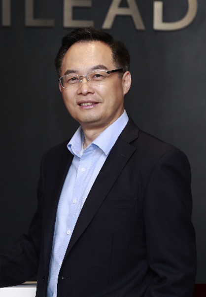 Rogers Luo Yongqing – Global VP and General Manager (China), Gilead Sciences