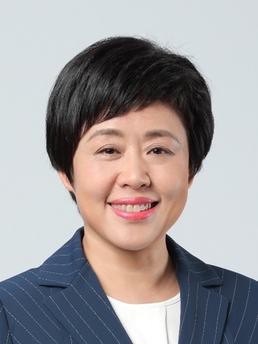 Hong Chow – General Manager, Roche Pharma China