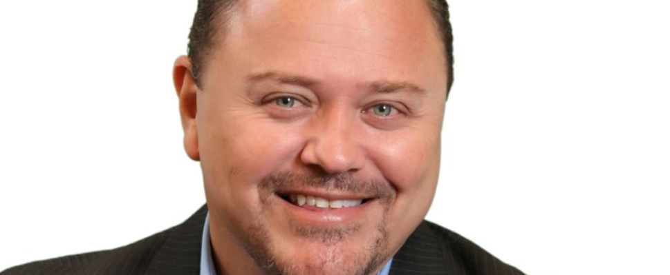 Rolando Torres – Executive Vice President of Manufacturing, CooperVision, Puerto Rico