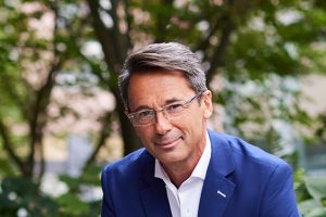 Thomas A. Tóth von Kiskér – CEO, Tillotts Pharma AG