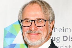 Mark Roithmayr – CEO, Alzheimer’s Drug Discovery Foundation